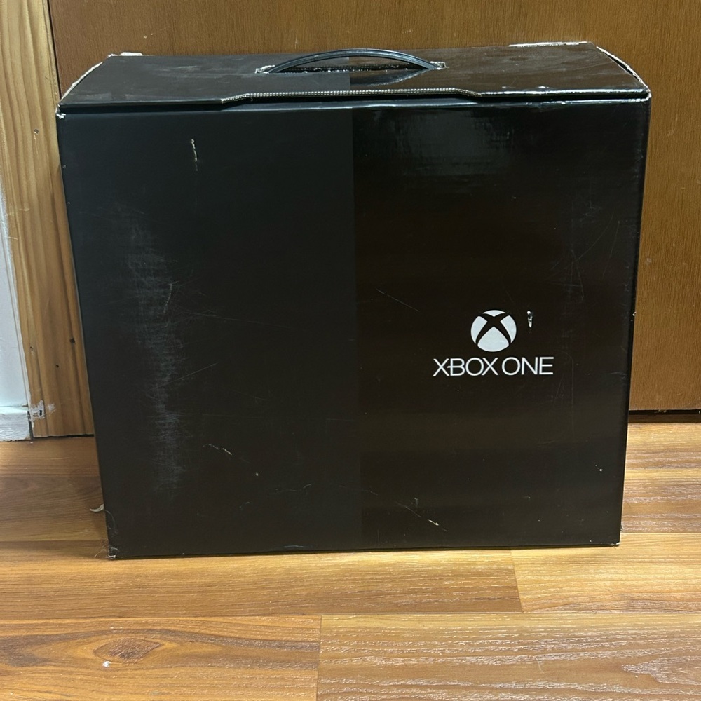 Xbox One Box Only No Console - Picture 5 of 6